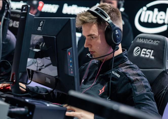 他的到来有 他的到来有